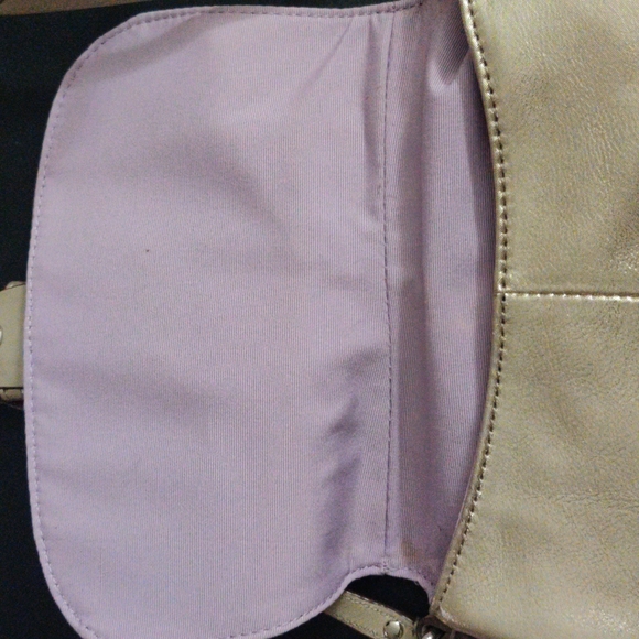 Coach gold purse - Picture 5 of 9